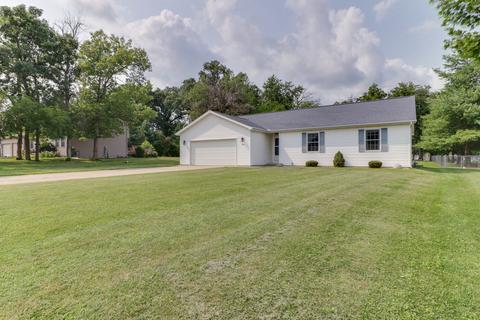 304 E Franklin St, Downs, IL 61736 photo 2