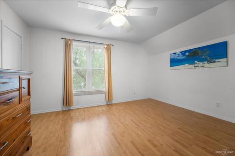 266 Perry St, Elgin, IL 60123 photo 17