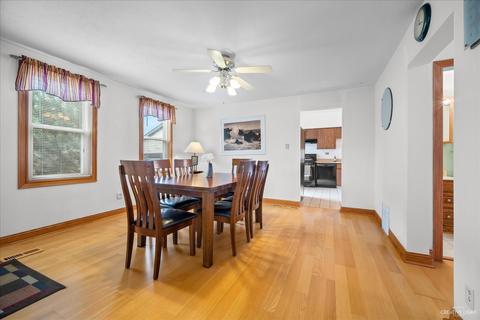 266 Perry St, Elgin, IL 60123 photo 7