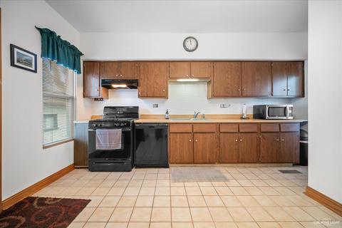 266 Perry St, Elgin, IL 60123 photo 8