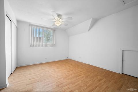 266 Perry St, Elgin, IL 60123 photo 15