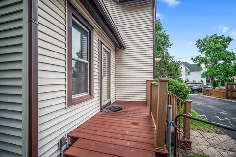 266 Perry St, Elgin, IL 60123 photo 20