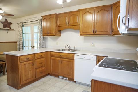 401 S Cleveland St, Philo, IL 61864 photo 15
