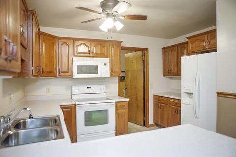 401 S Cleveland St, Philo, IL 61864 photo 13