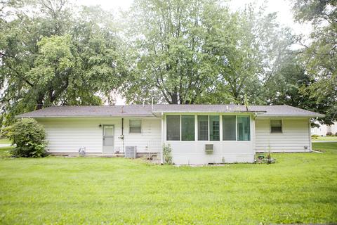 401 S Cleveland St, Philo, IL 61864 photo 37