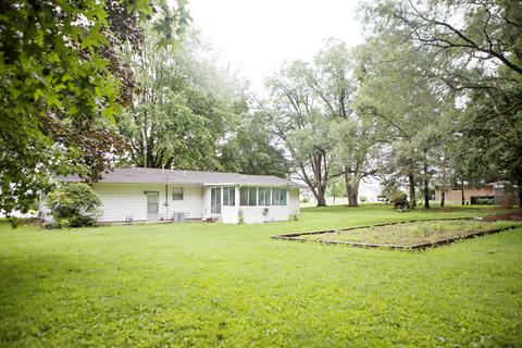 401 S Cleveland St, Philo, IL 61864 photo 36