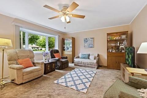 749 Linda Terrace Ter, Wheeling, IL 60090 photo 6