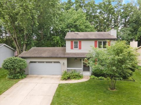 1303 Clover Ln, Normal, IL 61761 photo 1