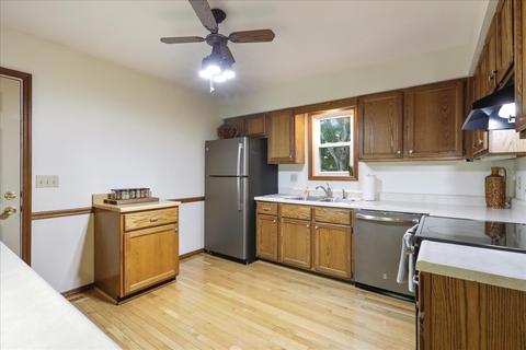 1303 Clover Ln, Normal, IL 61761 photo 4