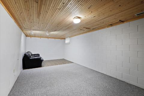 1303 Clover Ln, Normal, IL 61761 photo 12