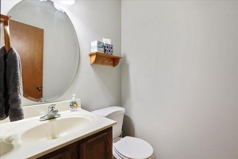 1303 Clover Ln, Normal, IL 61761 photo 7