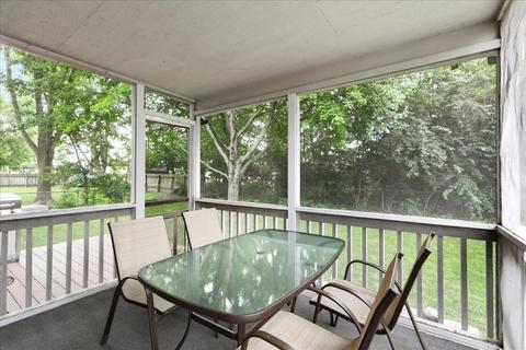 1303 Clover Ln, Normal, IL 61761 photo 6