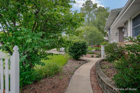 313 S Beverly St, Wheaton, IL 60187 photo 3