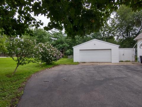 106 E Cypress St, Normal, IL 61761 photo 3