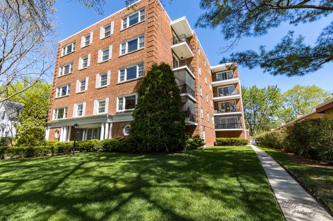 2425 Central St #3D, Evanston, IL 60201 photo 2