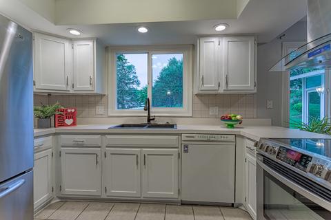 1829 Maple Ln, Sleepy Hollow, IL 60118 photo 4
