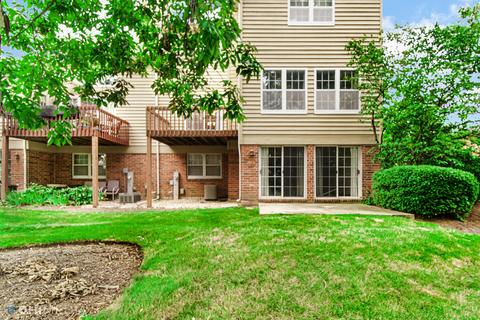 505 Shagbark Dr, Elgin, IL 60123 photo 4