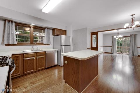 505 Shagbark Dr, Elgin, IL 60123 photo 14