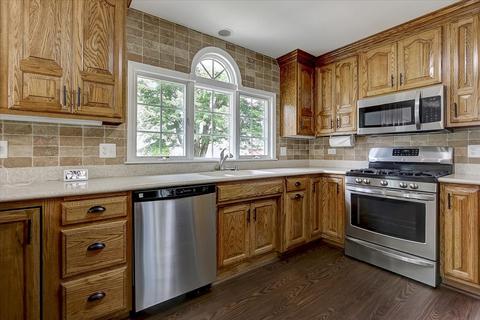 2980 Molitor Rd, Aurora, IL 60502 photo 7