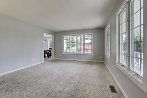2980 Molitor Rd, Aurora, IL 60502 photo 10