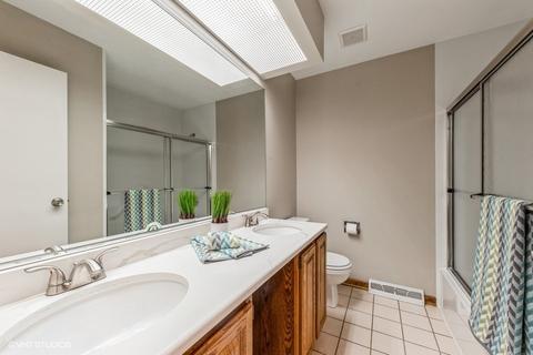4119 N Firestone Ct, Hoffman Estates, IL 60192 photo 17