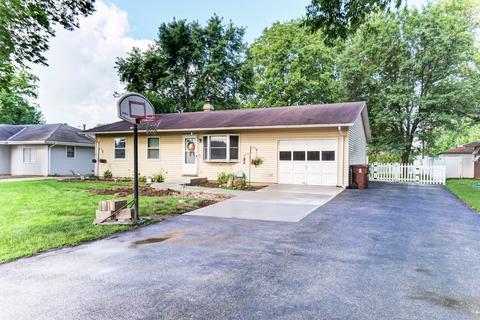 3725 School Dr, Morris, IL 60450 photo 2