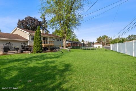 290 Munroe Cir, Des Plaines, IL 60016 photo 18