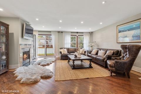 290 Munroe Cir, Des Plaines, IL 60016 photo 2