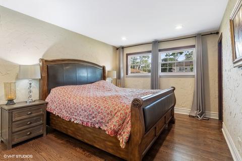 290 Munroe Cir, Des Plaines, IL 60016 photo 9