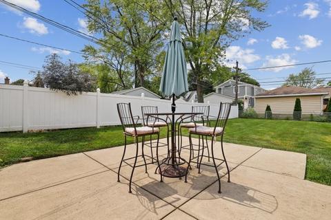 112 N Pine St, Mount Prospect, IL 60056 photo 29