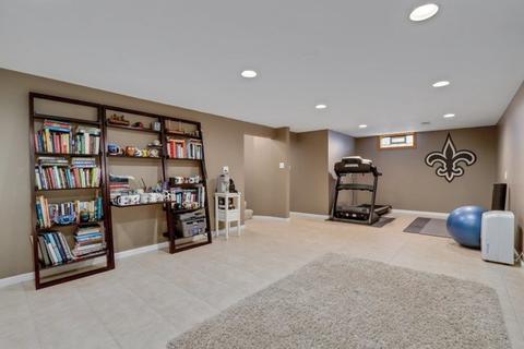 112 N Pine St, Mount Prospect, IL 60056 photo 23