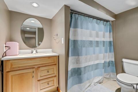 112 N Pine St, Mount Prospect, IL 60056 photo 25