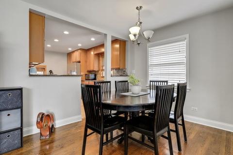 112 N Pine St, Mount Prospect, IL 60056 photo 8