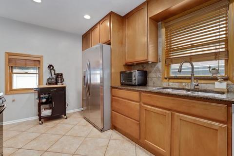 112 N Pine St, Mount Prospect, IL 60056 photo 10