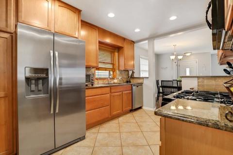 112 N Pine St, Mount Prospect, IL 60056 photo 13