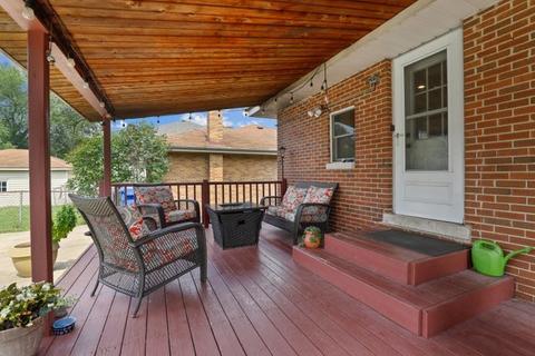 112 N Pine St, Mount Prospect, IL 60056 photo 27