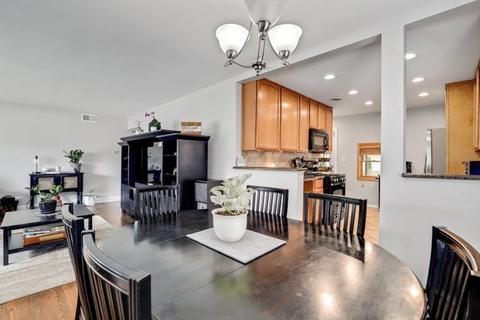 112 N Pine St, Mount Prospect, IL 60056 photo 7