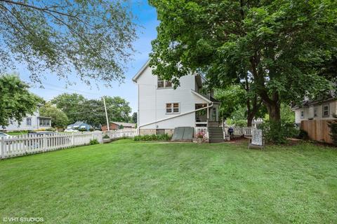 738 Saint John St, Elgin, IL 60120 photo 16
