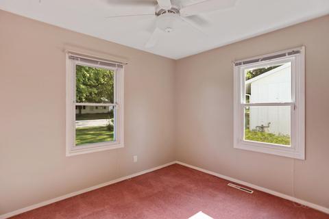 2011 Sangamon Dr, Champaign, IL 61821 photo 25
