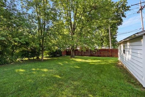 2011 Sangamon Dr, Champaign, IL 61821 photo 7