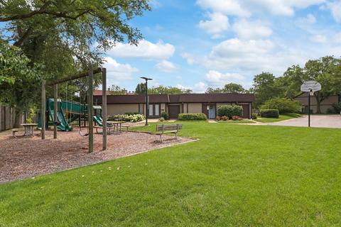 279 Shadowbend Dr, Wheeling, IL 60090 photo 7