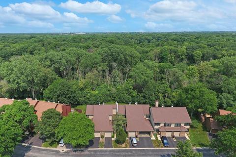 279 Shadowbend Dr, Wheeling, IL 60090 photo 3