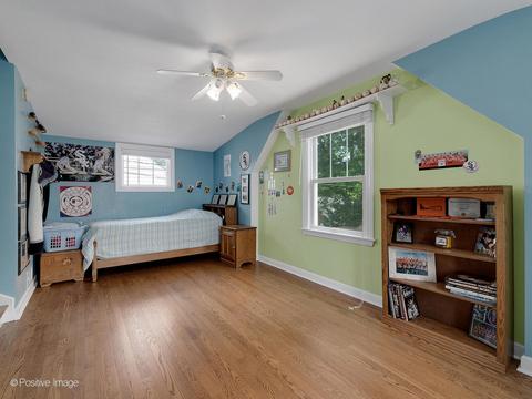 905 S Wheaton Ave, Wheaton, IL 60189 photo 11