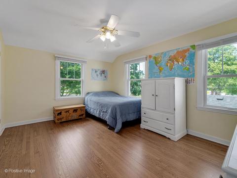 905 S Wheaton Ave, Wheaton, IL 60189 photo 12