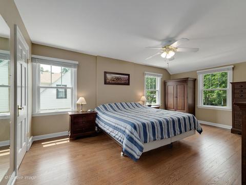 905 S Wheaton Ave, Wheaton, IL 60189 photo 10