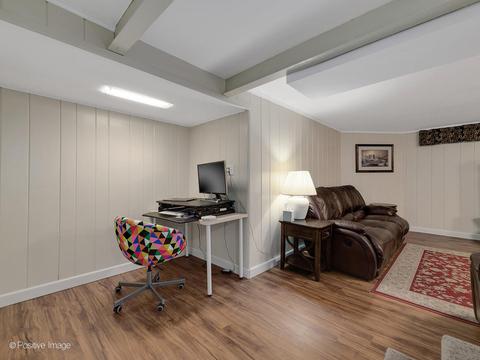 905 S Wheaton Ave, Wheaton, IL 60189 photo 15