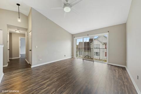 660 Mill Cir #305, Wheeling, IL 60090 photo 2