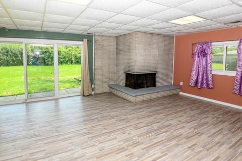 705 Olive St, Hoffman Estates, IL 60169 photo 8
