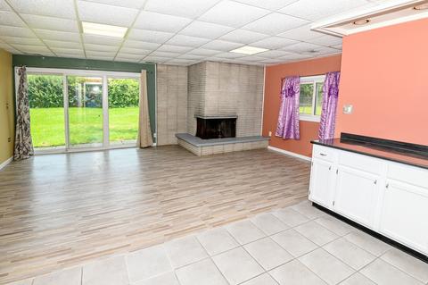 705 Olive St, Hoffman Estates, IL 60169 photo 7