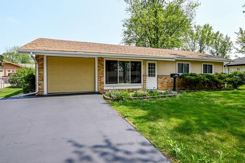 705 Olive St, Hoffman Estates, IL 60169 photo 2